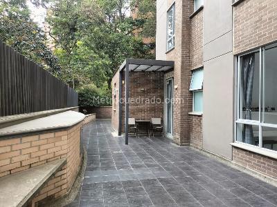 Apartamento de 2 alcobas en venta en El Poblado, Medellín, 167 m² · foto 19 de 20