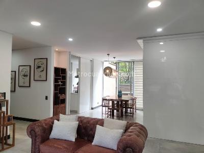 Apartamento de 2 alcobas en venta en El Poblado, Medellín, 167 m² · foto 4 de 20