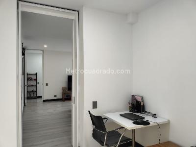Apartamento de 2 alcobas en venta en El Poblado, Medellín, 167 m² · foto 8 de 20