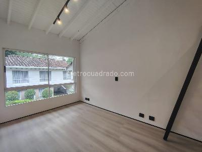 Casa de 3 alcobas en arriendo en El Poblado, Medellín, 320 m² · foto 13 de 20