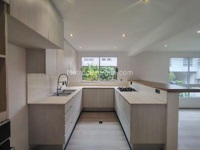 Casa de 3 alcobas en arriendo en El Poblado, Medellín, 320 m² · foto 6 de 20