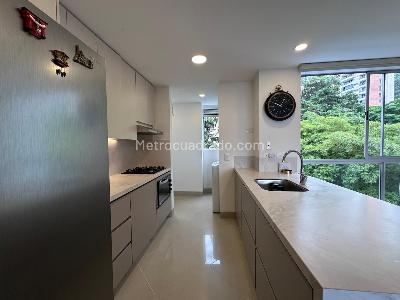 Apartamento de 3 alcobas en venta en El Poblado, Medellín, 125 m² · foto 8 de 20