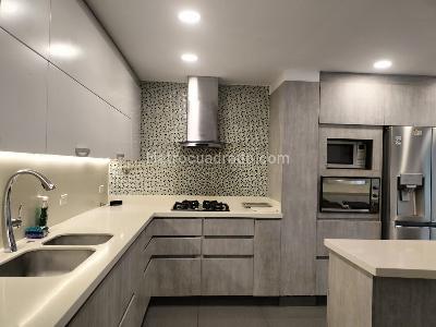 Casa en arriendo en El Poblado, Medellín · foto 6 de 20