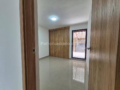 Apartamento de 3 alcobas en venta en La Florida, Medellín, 78 m² · foto 6 de 11