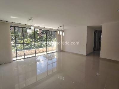 Apartamento de 3 alcobas en venta en El Poblado, Medellín, 115 m² · foto 2 de 16