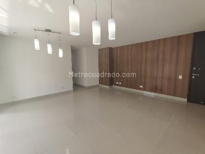 Apartamento de 3 alcobas en venta en El Poblado, Medellín, 115 m² · foto 3 de 16