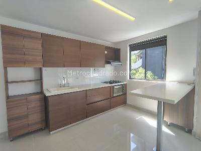 Apartamento de 3 alcobas en venta en El Poblado, Medellín, 115 m² · foto 6 de 16