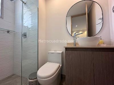 Apartamento de 3 alcobas en venta en El Tesoro, Medellín, 220 m² · foto 18 de 19