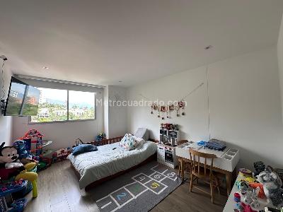 Apartamento en venta en El Poblado, Medellín · foto 13 de 20