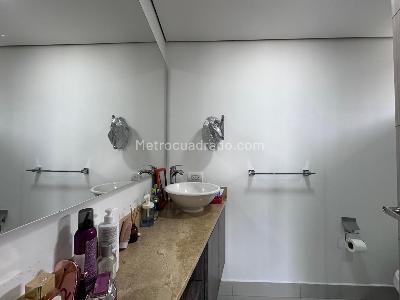 Apartamento en venta en El Poblado, Medellín · foto 19 de 20