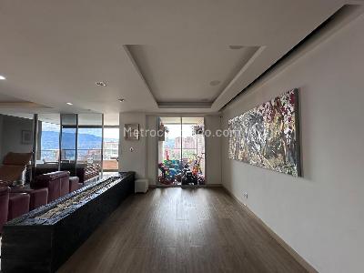 Apartamento en venta en El Poblado, Medellín · foto 7 de 20