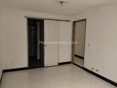 Apartamento de 3 alcobas en venta en El Poblado, Medellín, 300 m² · foto 10 de 19
