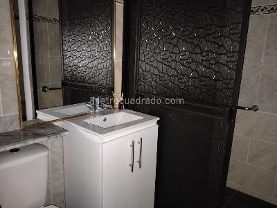 Apartamento de 3 alcobas en venta en El Poblado, Medellín, 300 m² · foto 16 de 19