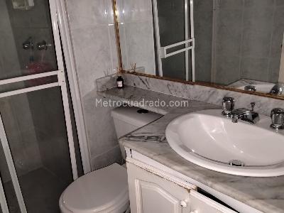 Apartamento de 3 alcobas en venta en El Poblado, Medellín, 300 m² · foto 17 de 19