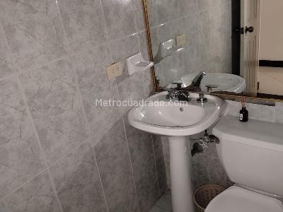 Apartamento de 3 alcobas en venta en El Poblado, Medellín, 300 m² · foto 18 de 19