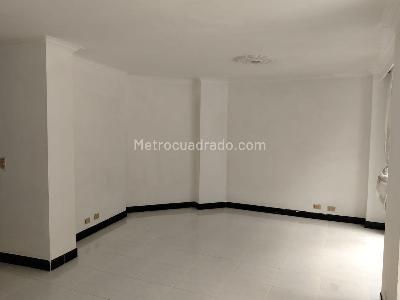 Apartamento de 3 alcobas en venta en El Poblado, Medellín, 300 m² · foto 3 de 19