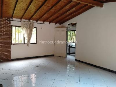 Apartamento de 3 alcobas en venta en El Poblado, Medellín, 300 m² · foto 8 de 19