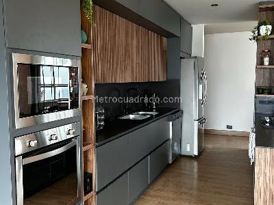 Apartamento de 3 alcobas en venta en La Florida, Medellín, 188 m² · foto 6 de 16