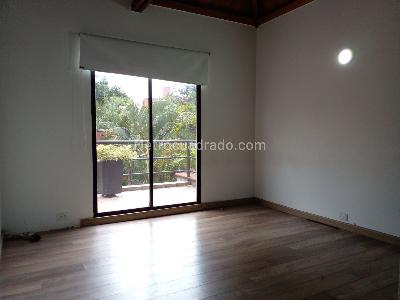 Casa de 4 alcobas en venta en El Poblado, Medellín, 300 m² · foto 10 de 20