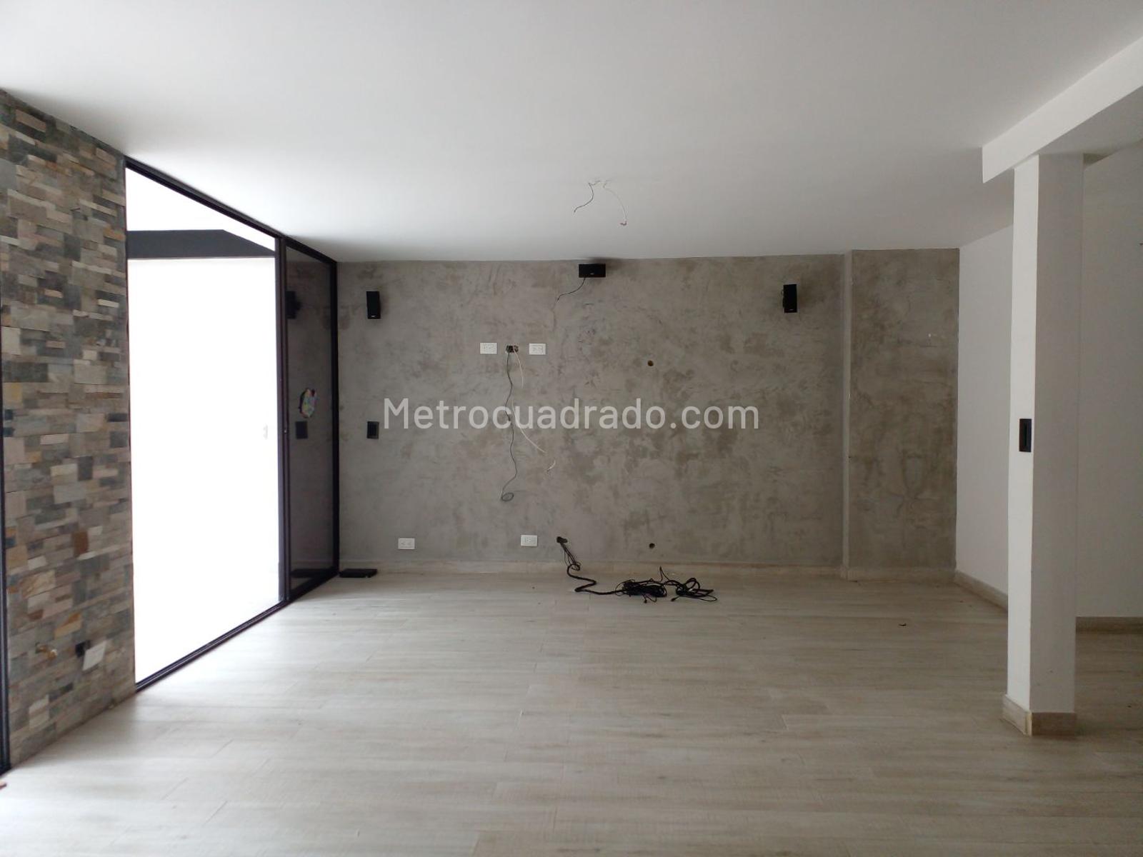 Casa de 4 habitaciones en venta en El Poblado, Medellín — imagen 1 de 20