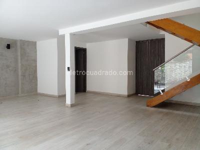 Casa de 4 alcobas en venta en El Poblado, Medellín, 300 m² · foto 2 de 20