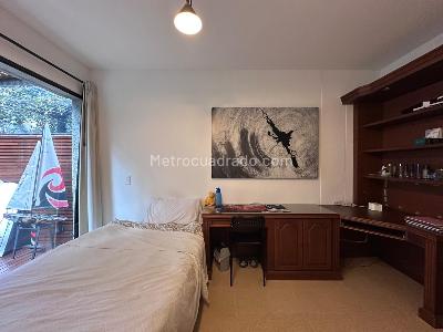 Casa de 2 alcobas en venta en El Poblado, Medellín, 210 m² · foto 13 de 19