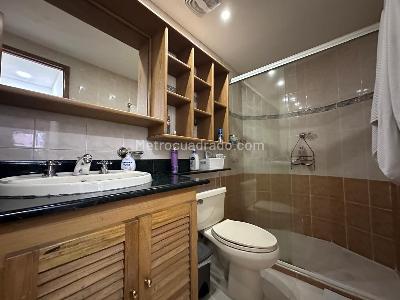 Casa de 2 alcobas en venta en El Poblado, Medellín, 210 m² · foto 18 de 19