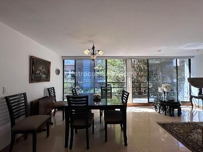 Casa de 2 alcobas en venta en El Poblado, Medellín, 210 m² · foto 2 de 19
