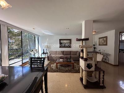 Casa de 2 alcobas en venta en El Poblado, Medellín, 210 m² · foto 3 de 19
