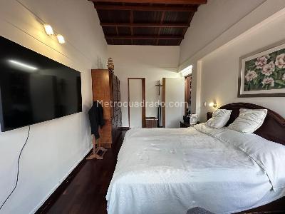 Casa de 2 alcobas en venta en El Poblado, Medellín, 210 m² · foto 7 de 19