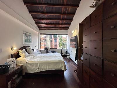 Casa de 2 alcobas en venta en El Poblado, Medellín, 210 m² · foto 8 de 19