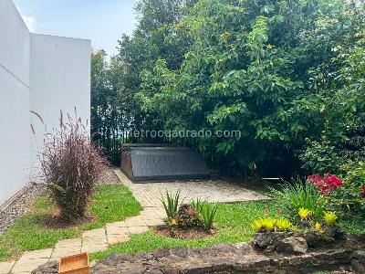 Casa de 4 alcobas en venta en Envigado, Envigado, 1631 m² · foto 11 de 15