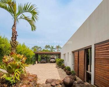 Casa de 4 alcobas en venta en Envigado, Envigado, 1631 m² · foto 14 de 15