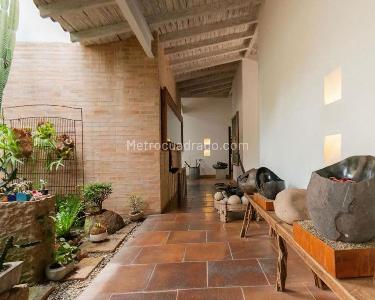 Casa de 4 alcobas en venta en Envigado, Envigado, 1631 m² · foto 4 de 15