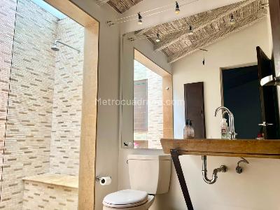 Casa de 4 alcobas en venta en Envigado, Envigado, 1631 m² · foto 9 de 15