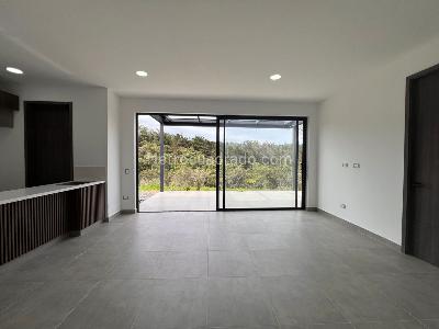 Casa de 3 alcobas en arriendo en Envigado, Envigado, 2000 m² · foto 2 de 18