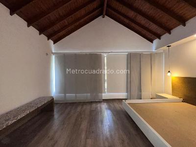 Casa de 3 alcobas en venta en El Poblado, Medellín, 216 m² · foto 11 de 20