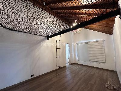 Casa de 3 alcobas en venta en El Poblado, Medellín, 216 m² · foto 16 de 20