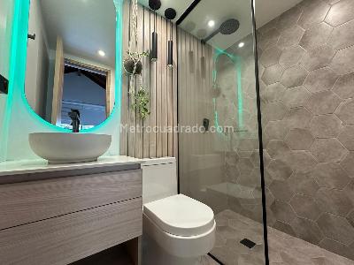 Casa de 3 alcobas en venta en El Poblado, Medellín, 216 m² · foto 19 de 20