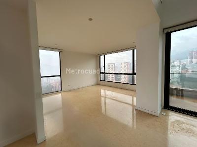 Apartamento de 3 alcobas en venta en El Poblado, Medellín, 280 m² · foto 10 de 19