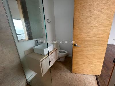 Apartamento de 3 alcobas en venta en El Poblado, Medellín, 280 m² · foto 16 de 19
