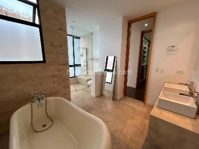 Apartamento de 3 alcobas en venta en El Poblado, Medellín, 280 m² · foto 17 de 19