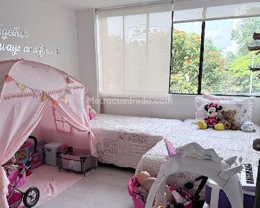 Apartamento de 3 alcobas en venta en El Poblado, Medellín, 135 m² · foto 11 de 14