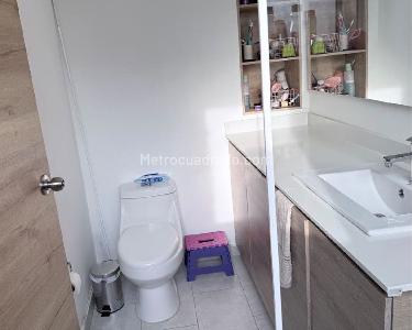 Apartamento de 3 alcobas en venta en El Poblado, Medellín, 135 m² · foto 14 de 14