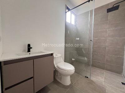 Casa de 3 alcobas en arriendo en Envigado, Envigado · foto 14 de 18