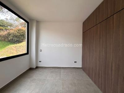 Casa de 3 alcobas en arriendo en Envigado, Envigado · foto 8 de 18