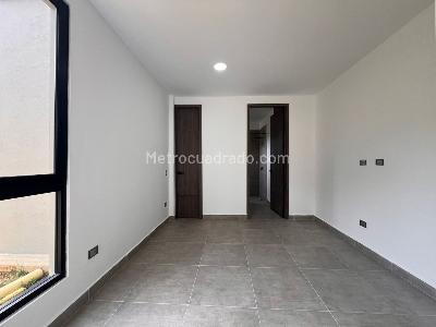 Casa de 3 alcobas en arriendo en Envigado, Envigado, 2000 m² · foto 10 de 18
