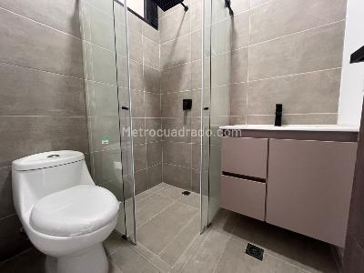 Casa de 3 alcobas en arriendo en Envigado, Envigado, 2000 m² · foto 13 de 18