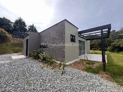 Casa de 3 alcobas en arriendo en Envigado, Envigado, 2000 m² · foto 18 de 18