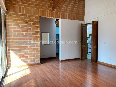 Casa de 3 alcobas en venta en Sabaneta, Sabaneta, 217 m² · foto 10 de 19